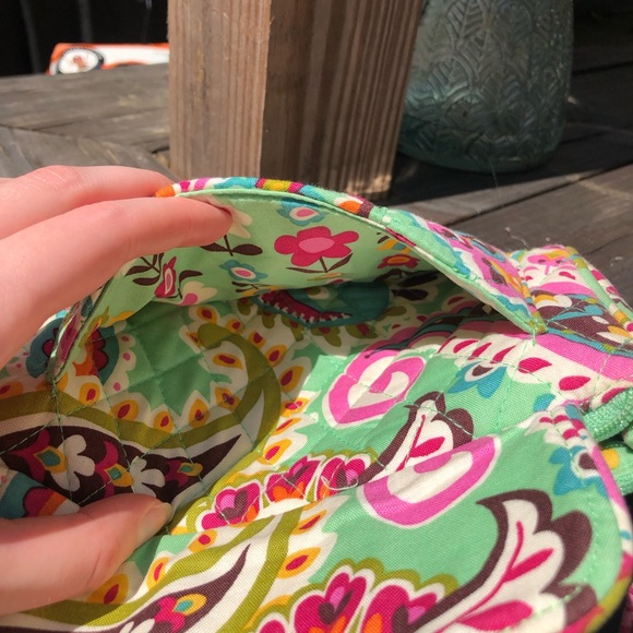 Green Vera Bradley Wallet Clutch Wristlets - Picture 4 of 4